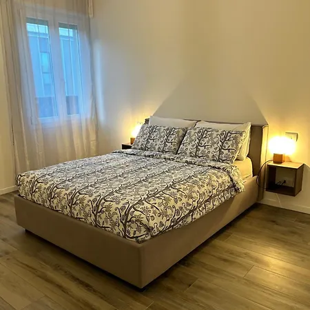 Modern Centraal Gelegen In Bologna. Apartment *